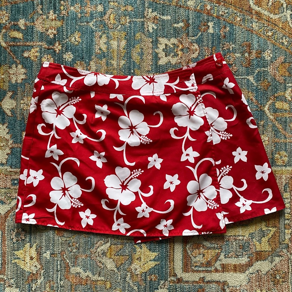 Kohl's Reversible Hawaiian Flower or Solid Red Swim Skirt